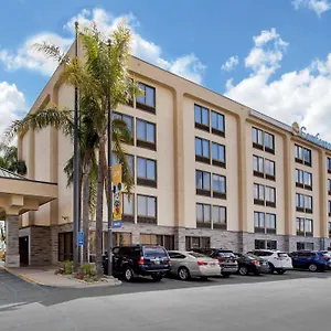 comfort-inn-suites.topanaheimhotels.com/
