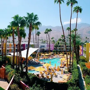 https://the-saguaro-palm-springs-92264.palm-springs-ca-hotels.com