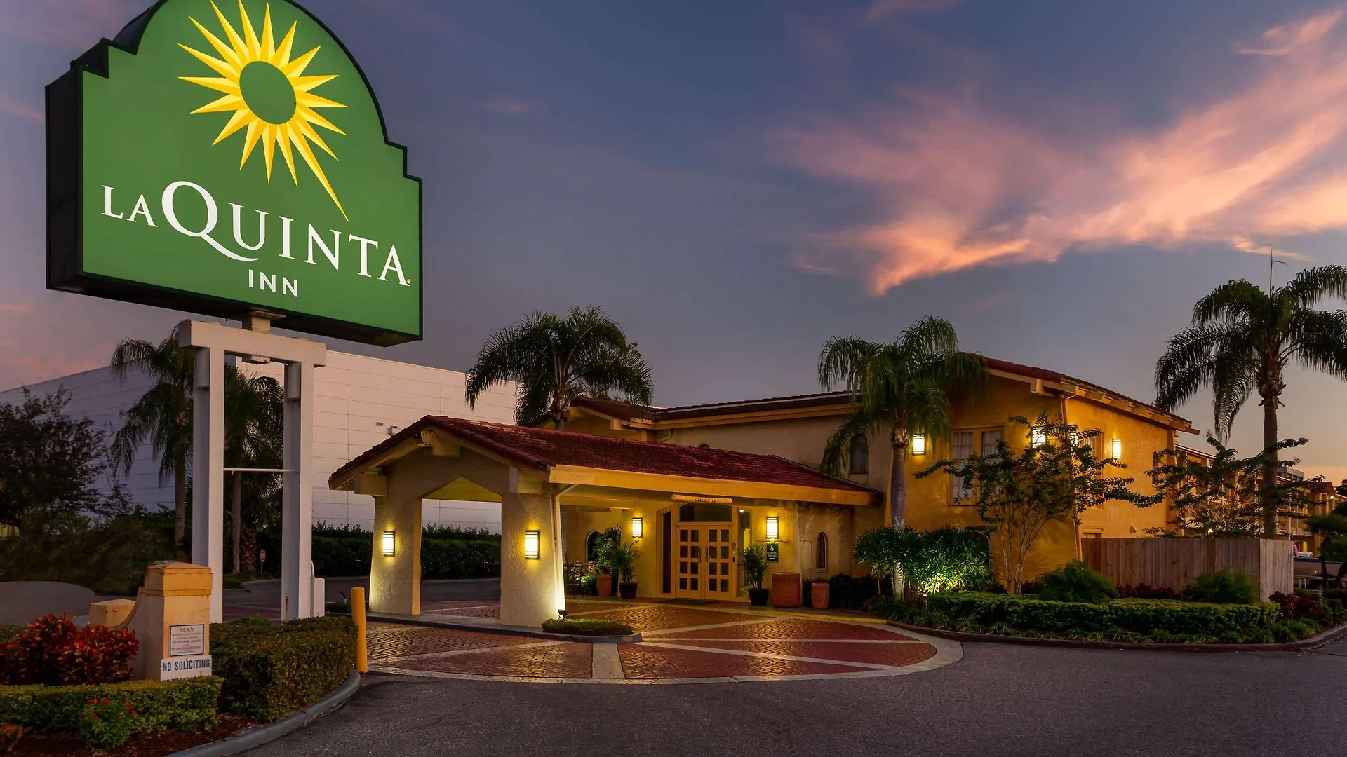 *** Hotel La Quinta Inn Tampa Airport Stadium Westshore USA