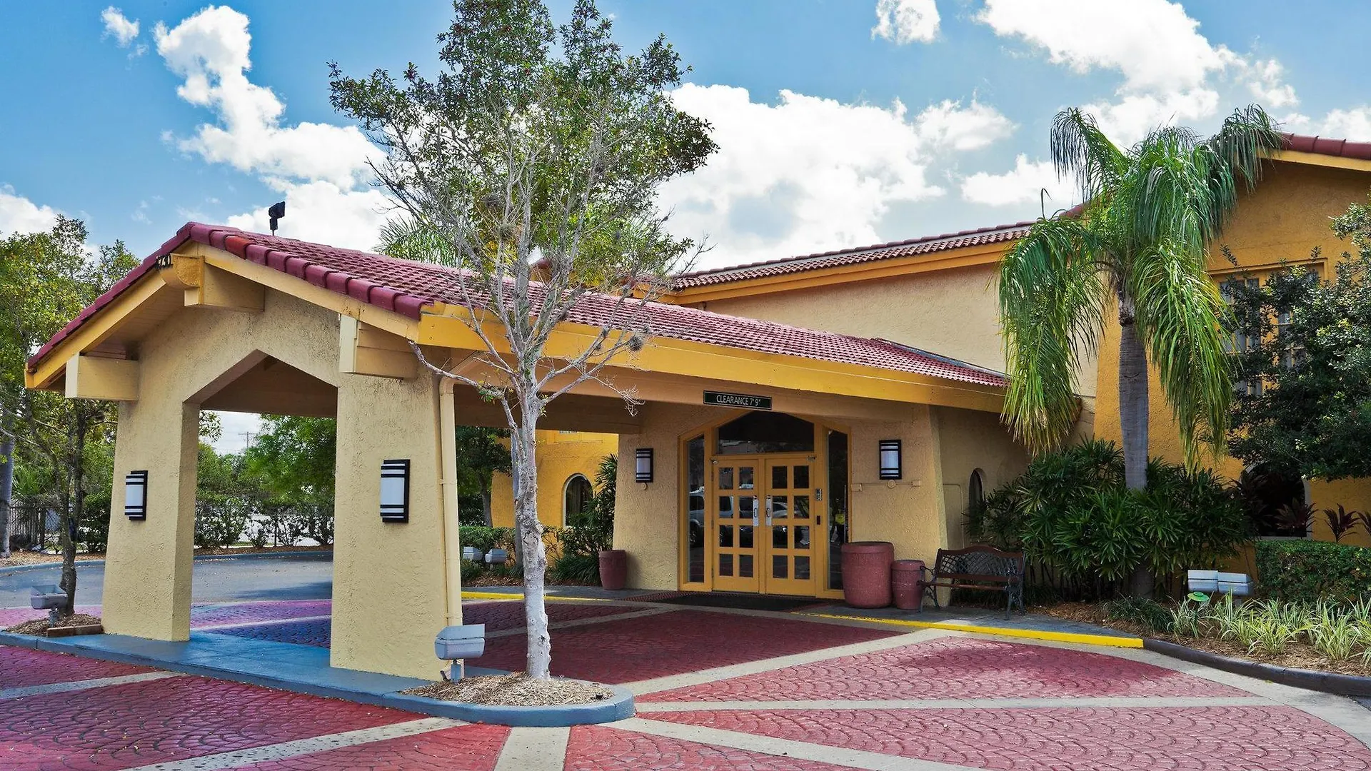 La Quinta Inn Tampa Airport Stadium Westshore